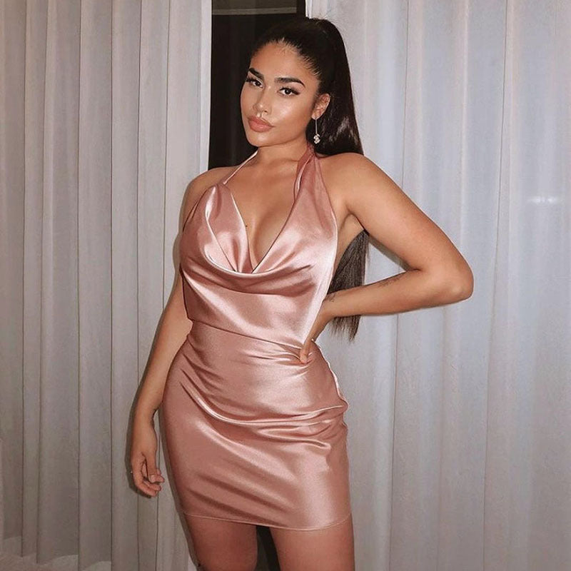 Vestido de Satén Halter Escote Drapeado – foto 3