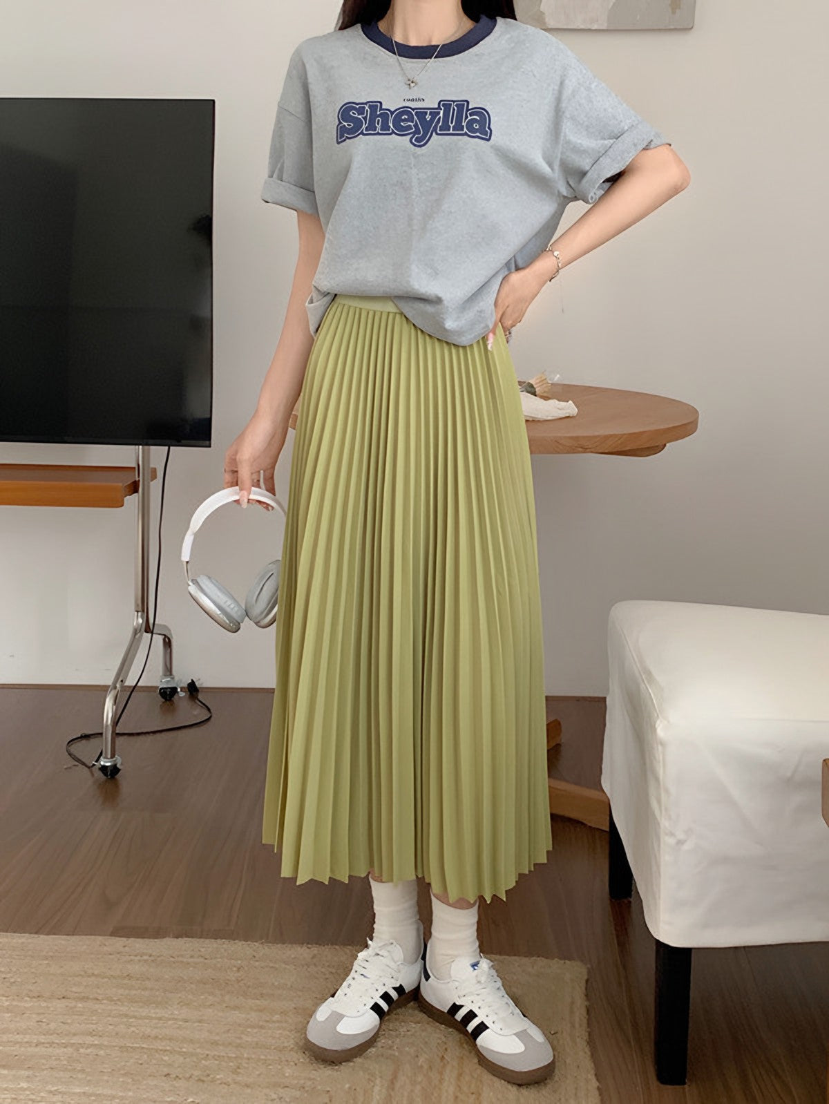 Falda Plisada Midi – Verde oliva
