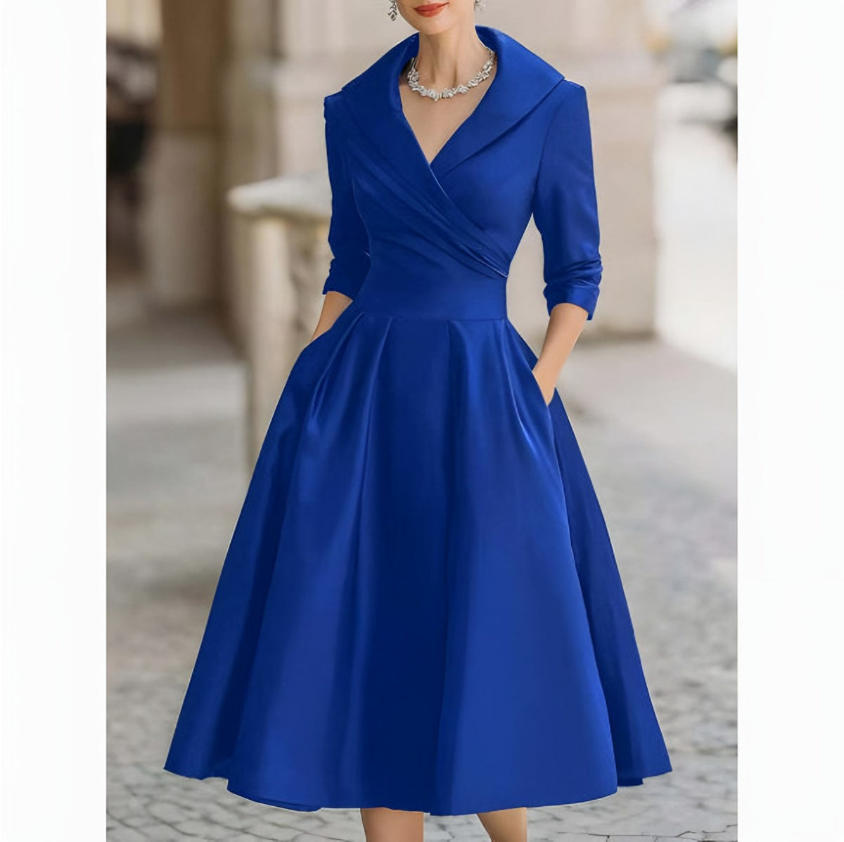 Vestido Midi de Vuelo con Cuello Solapa – Azul real