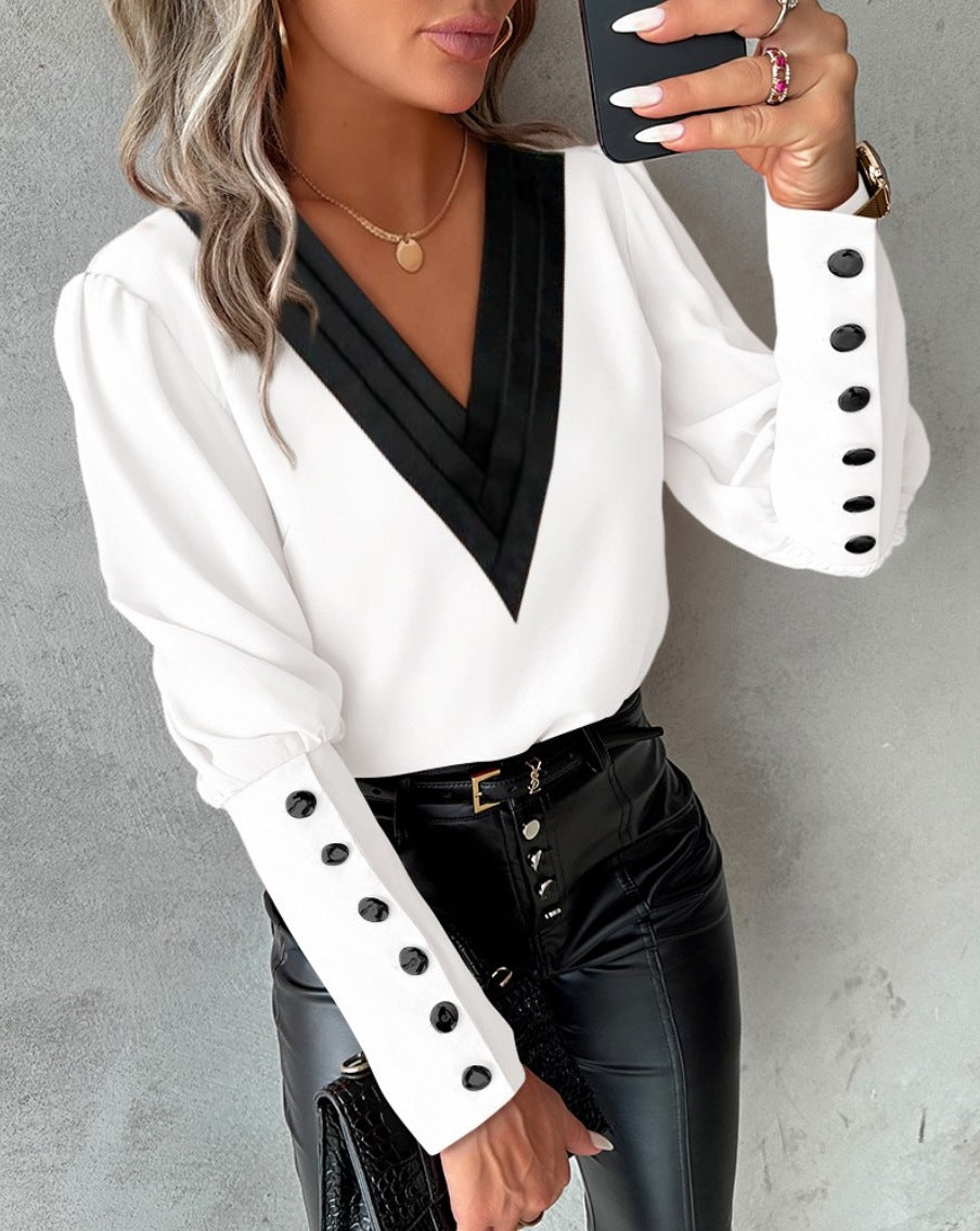 Blusa Escote en V con Puños de Botones – Blanco