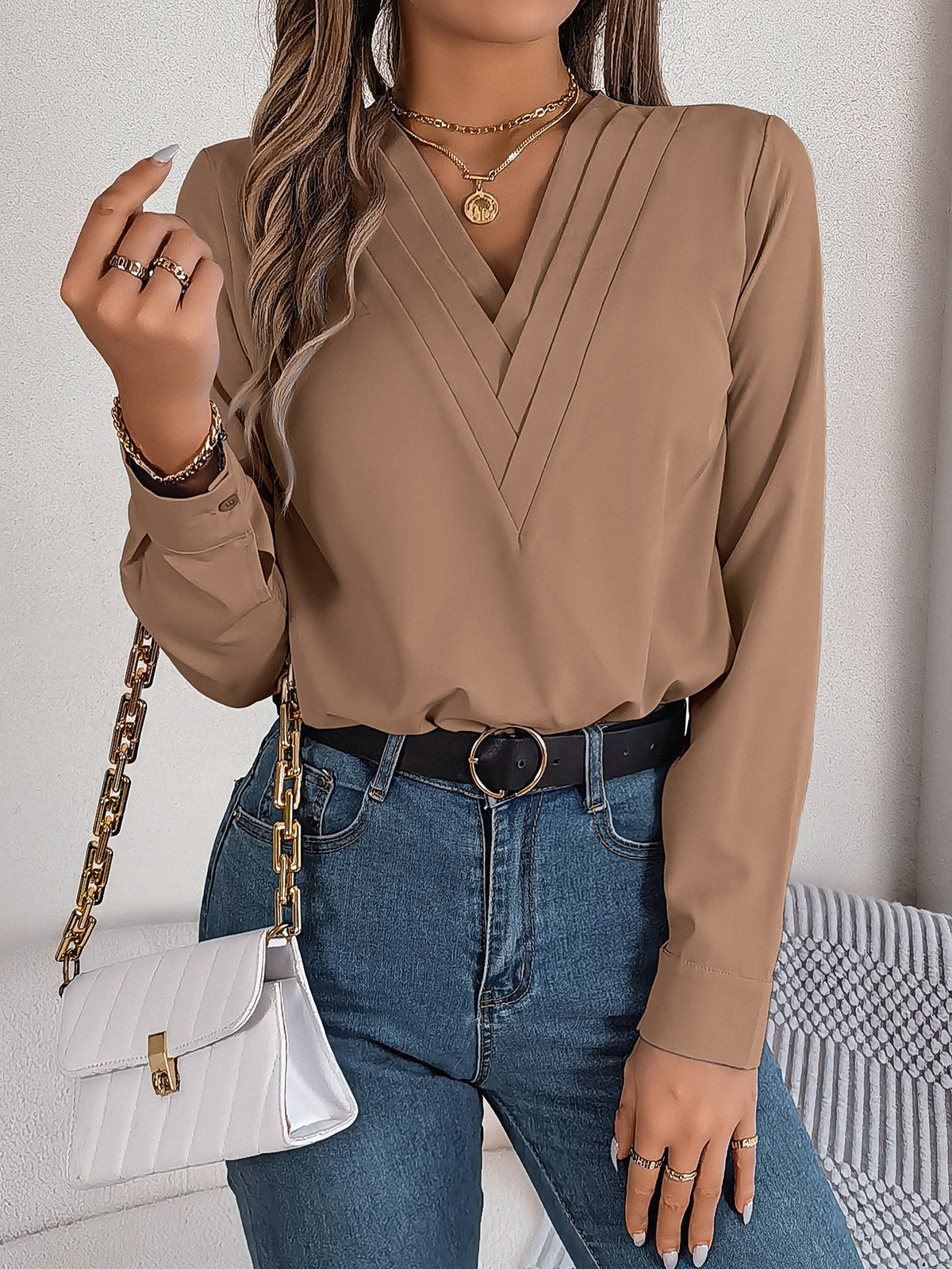 Blusa Cruzada Escote en V – Beige