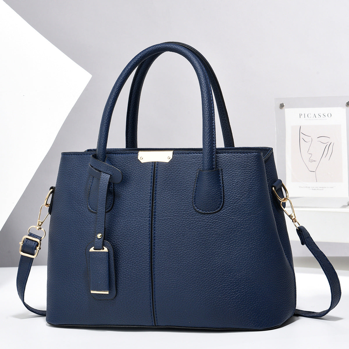 Bolso de Mano Estructurado con Correa – Azul marino